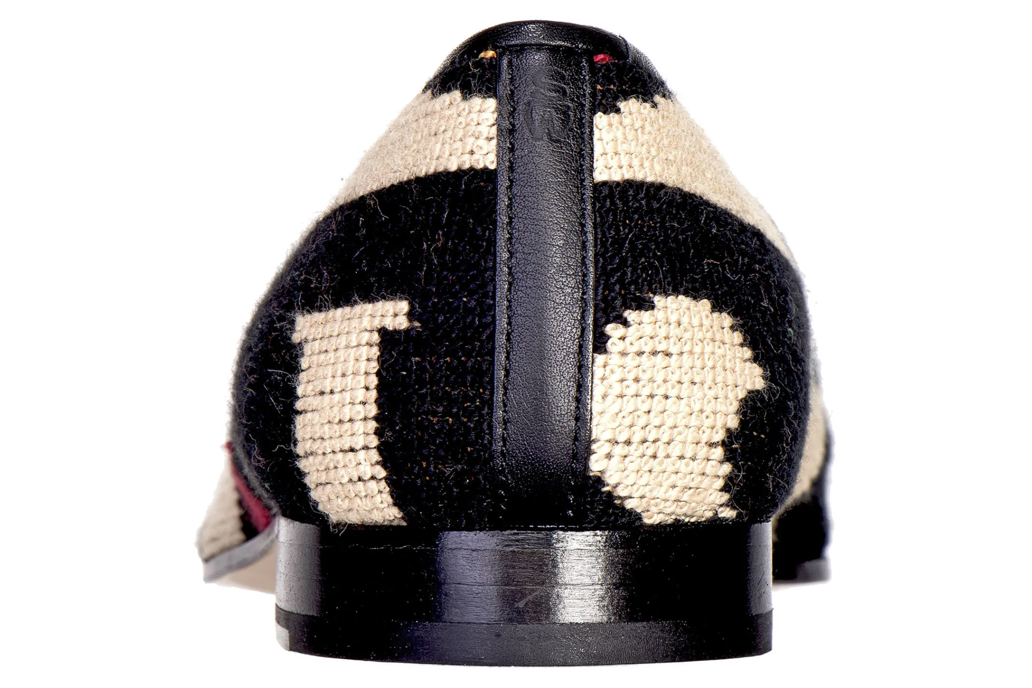 Crest Color Needlepoint Slipper (Men)